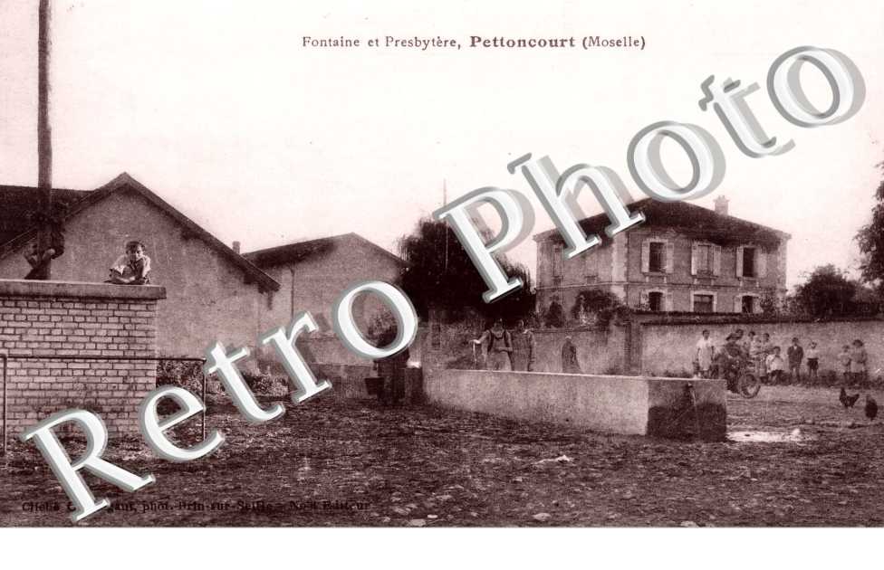 FONTAINE ET PRESBYTHERE