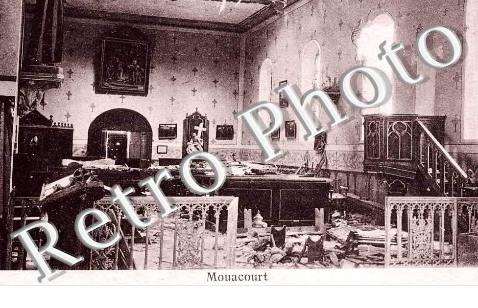 (interieur de l'eglise)