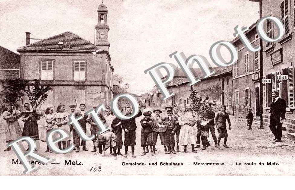 - Gemeinde und Schulhaus - Metzerstrasse - la route de Metz - Nels identifiee serie 105 n° 123