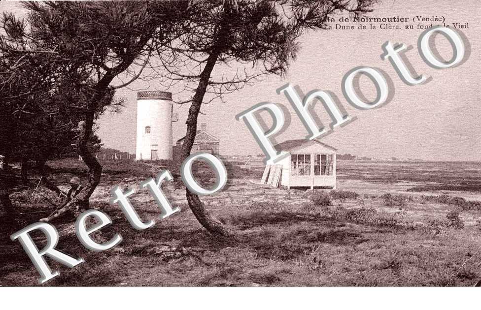 La dune de la Clere, au fond, le Vieil