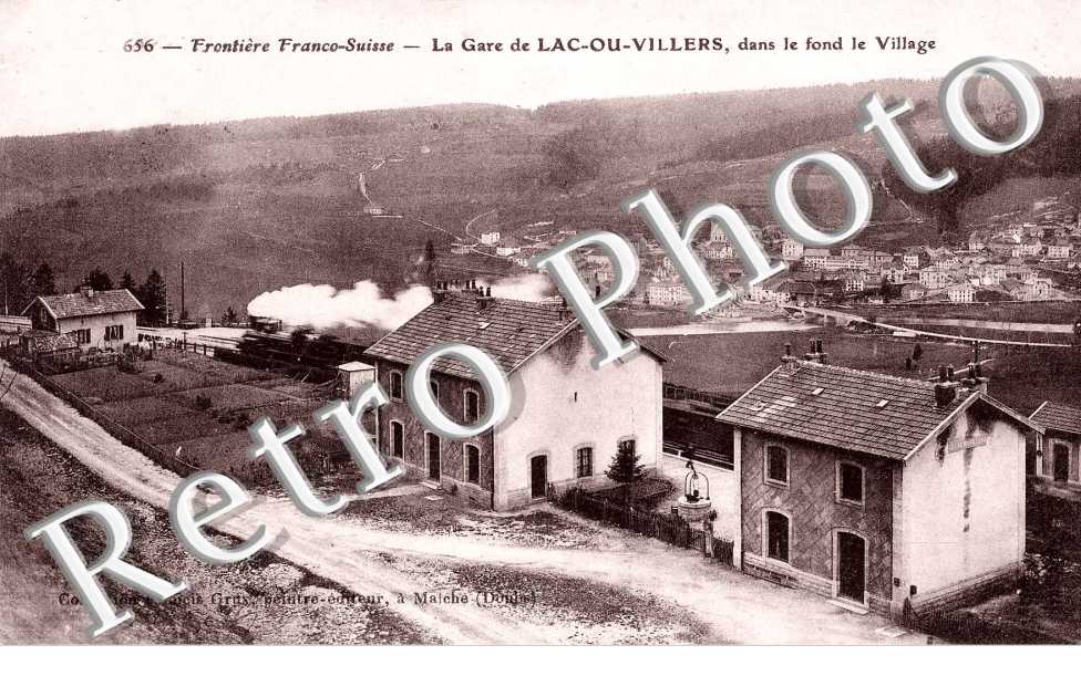 la gare de LAC-OU-VILLERS, dans le fond le village