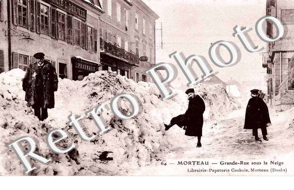 grande rue sous la neige