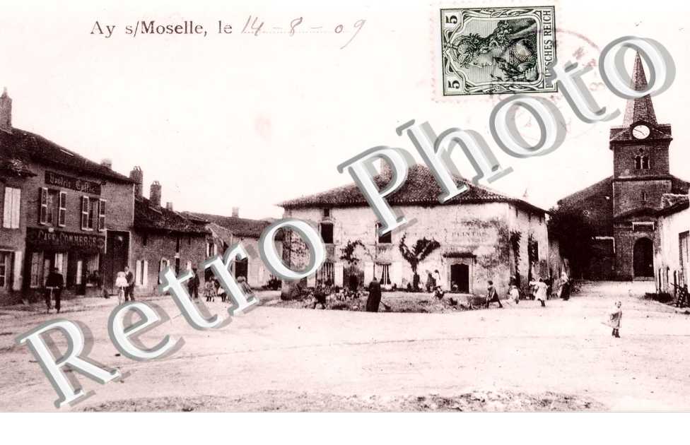 place pres eglise Cafe du Commerce