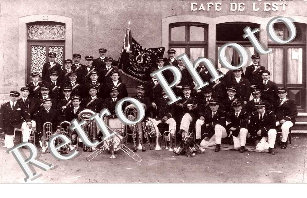 Fanfare - cafe de l'est 