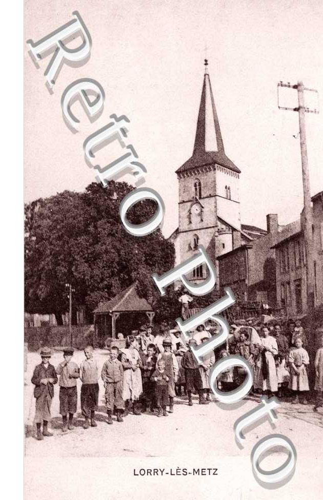 L'Eglise et des habitants