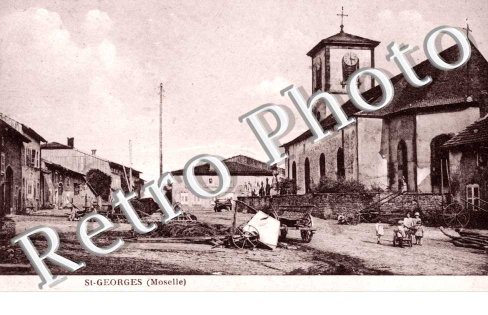 rue vers eglise   1930