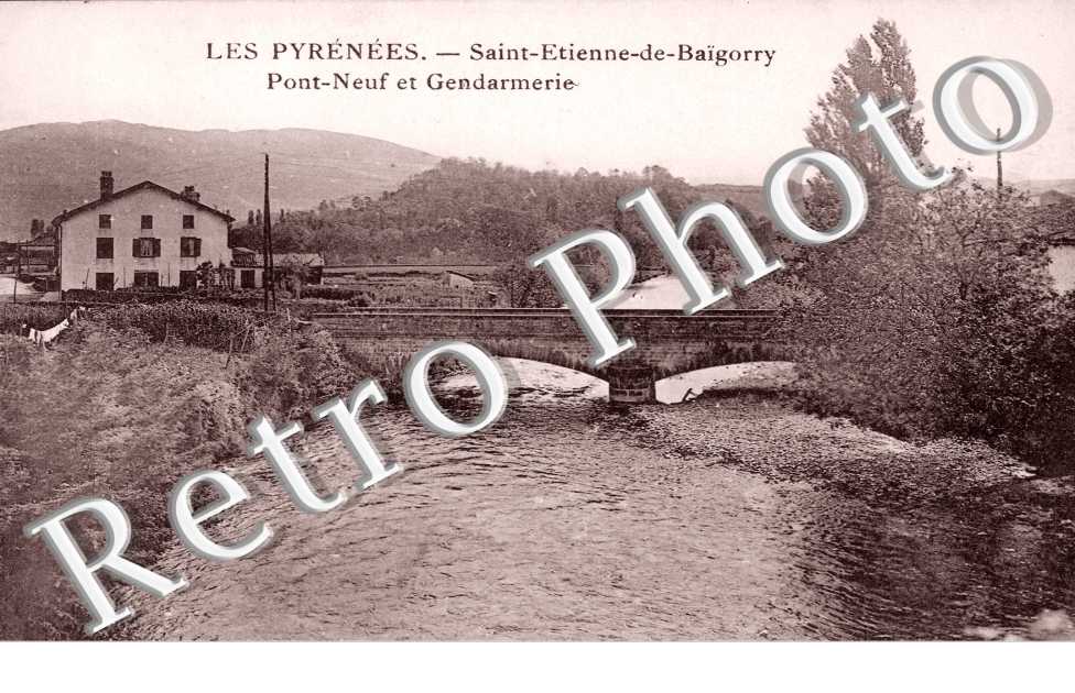 Pont neuf et gendarmerie