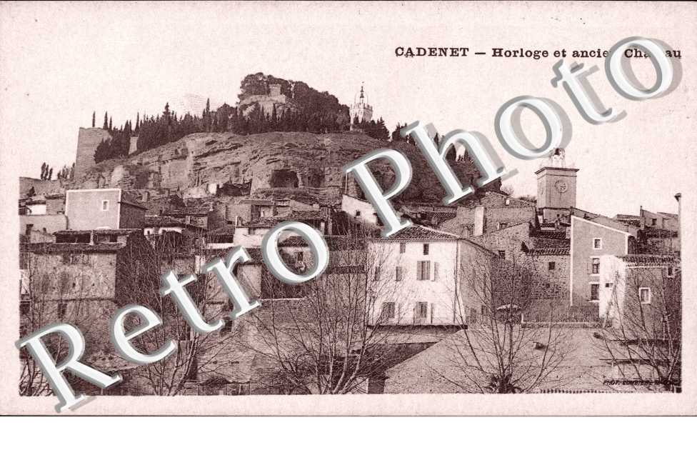 horloge et ancien chateau