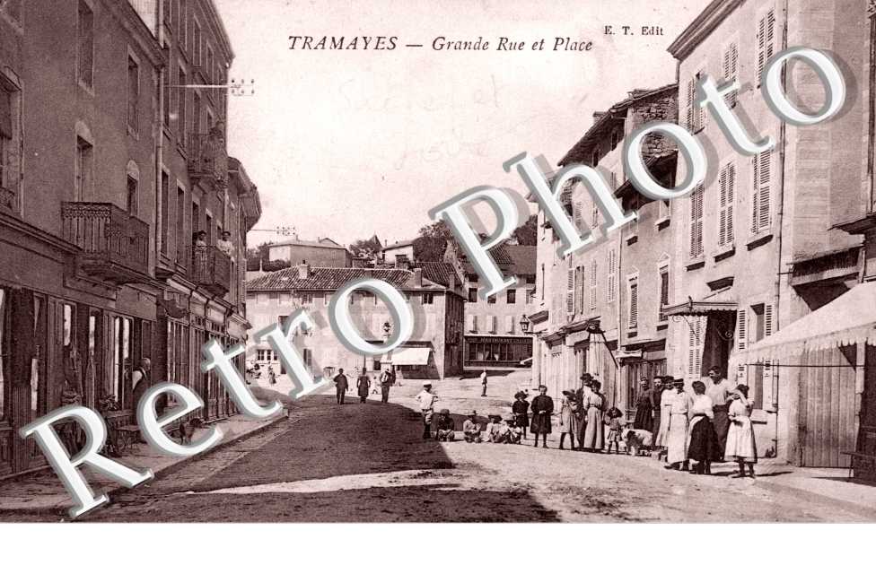 Grande rue et place