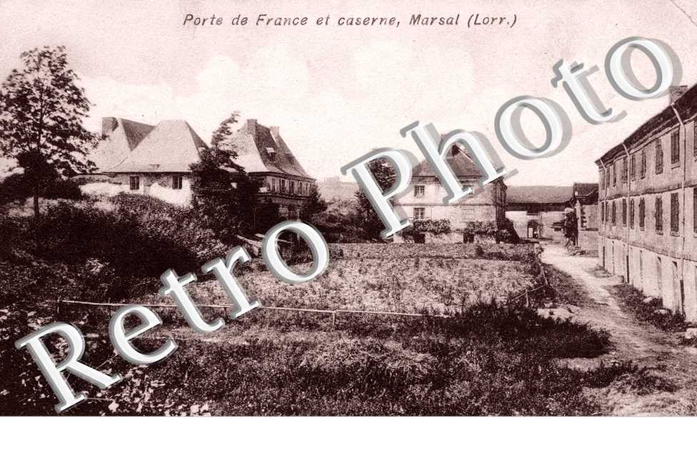 Porte de France et caserne