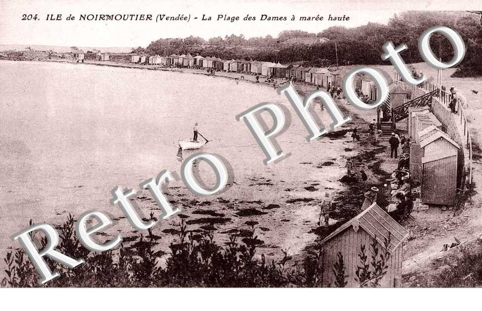 La plage des dames a maree haute Le Bois de la Chaise