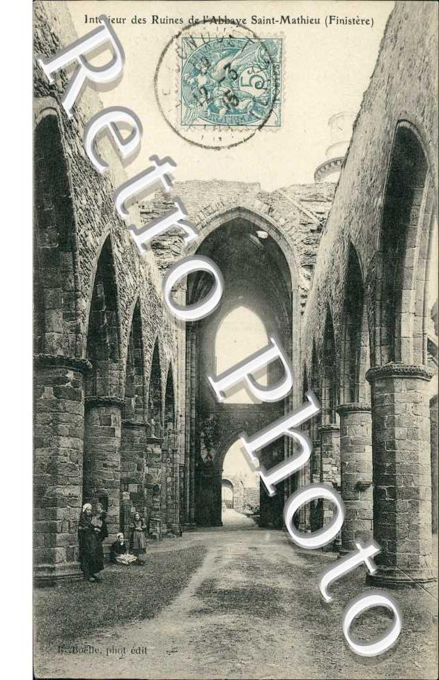 Interieur des Ruines de l'Abbaye