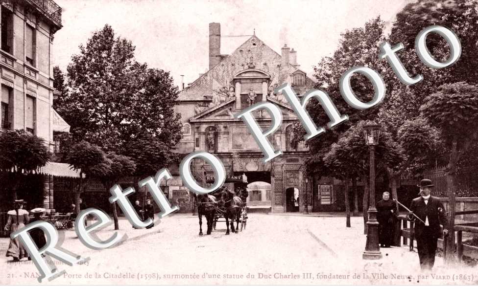 Faubourg des Trois Maisons Porte de la citadelle