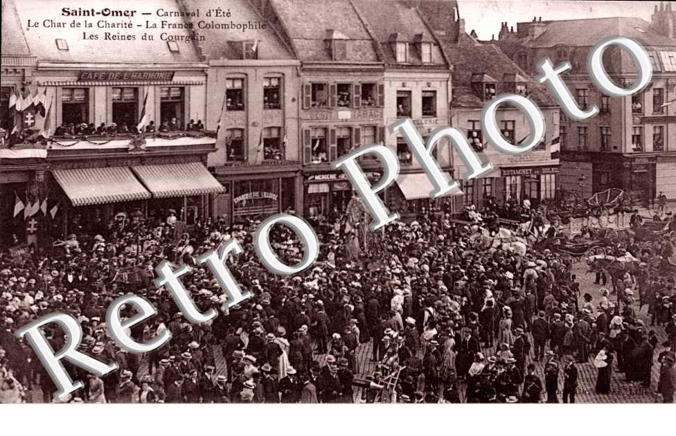 Carnaval d'ete Le char de la charite La France Colombophile Les reines du Courglin