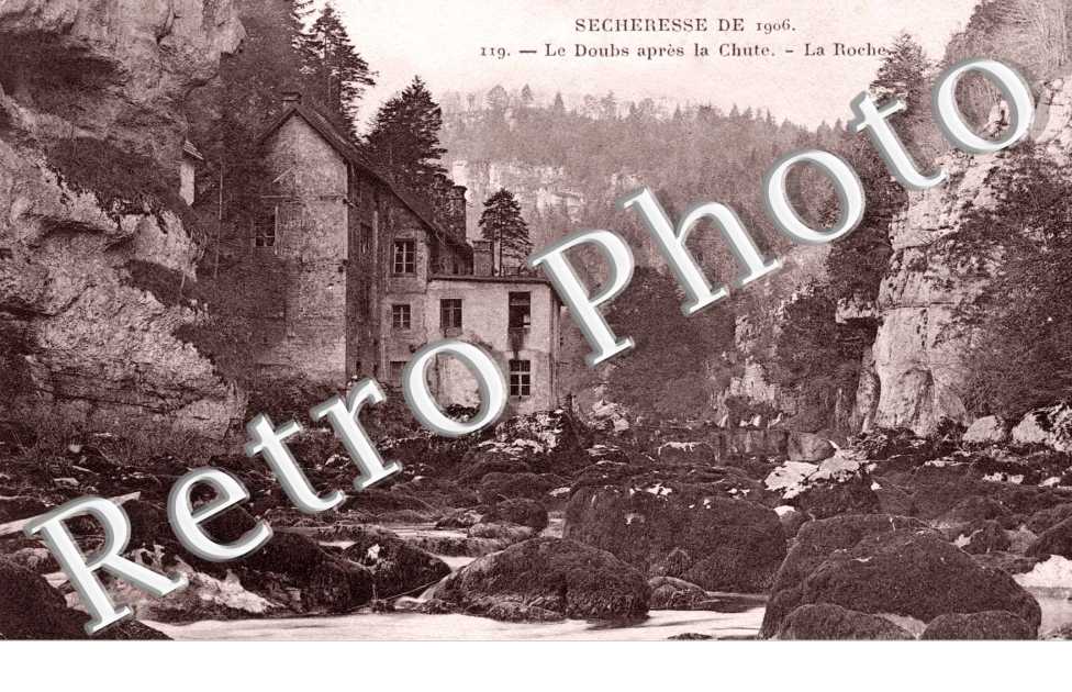 Secheresse Le Doubs apres la chute La Roche