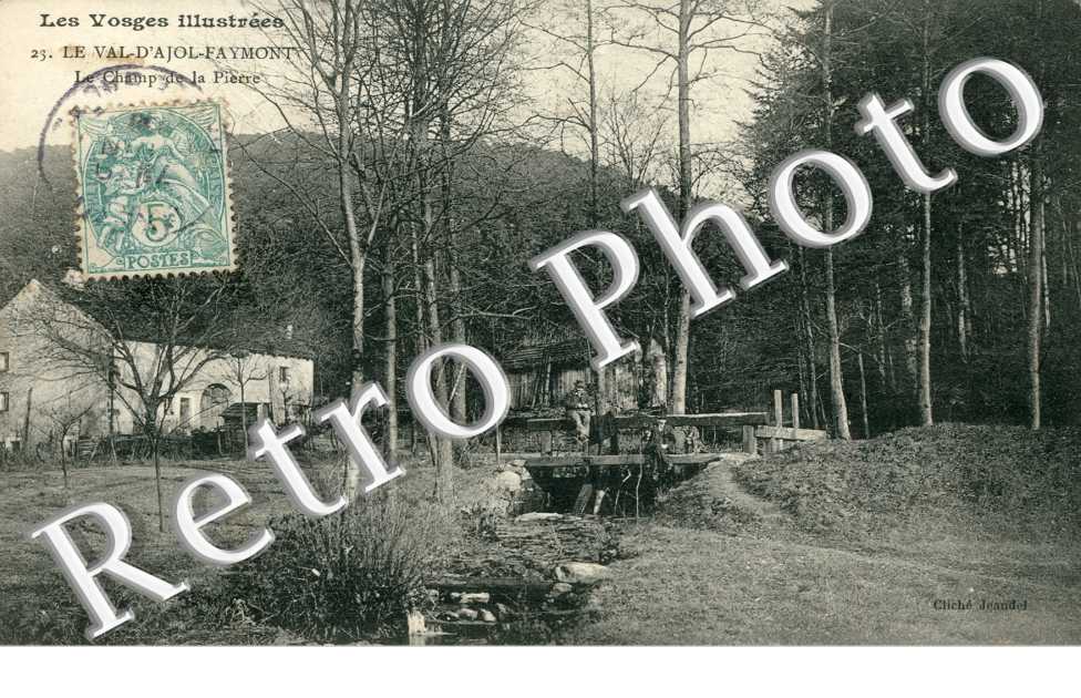 le champ de la pierre