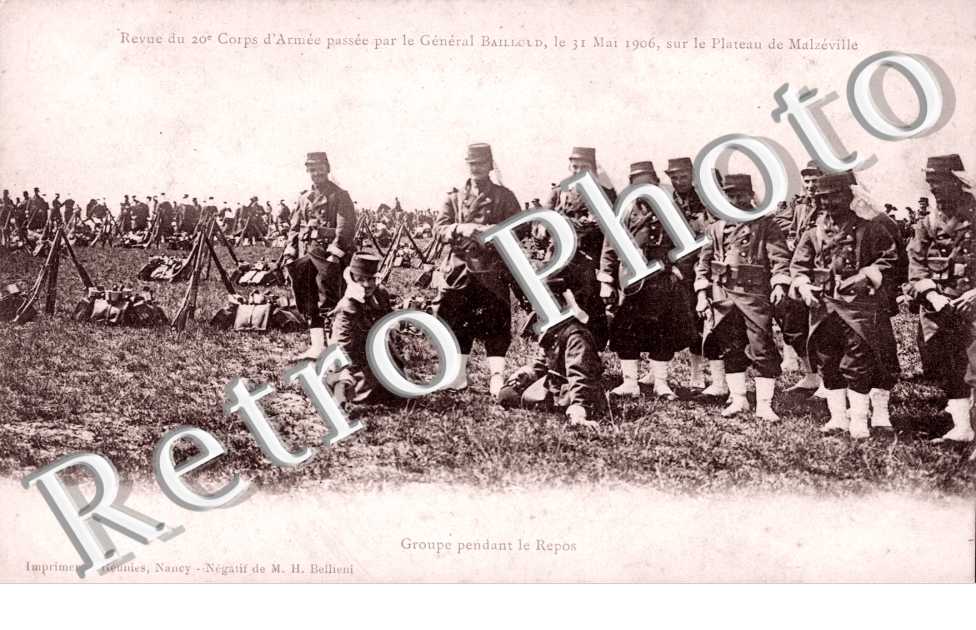 Revue du 20° Corps d'Armee passee par le General Bailloud, le 31 Mai 1906 sur le Plateau