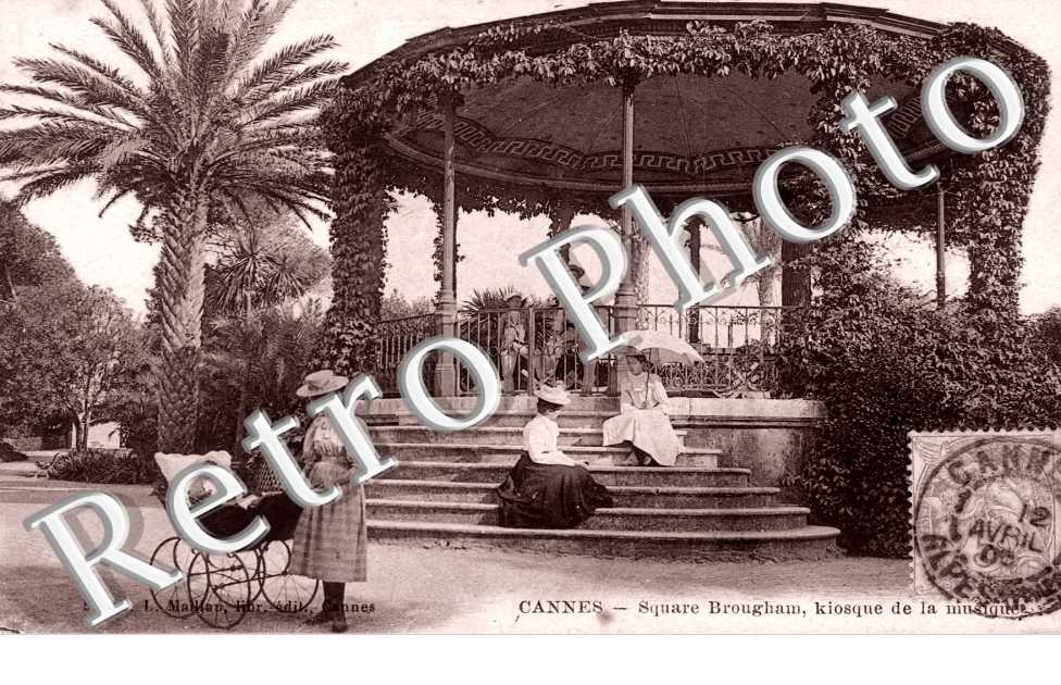 Square Brougham, Kiosque de Musique