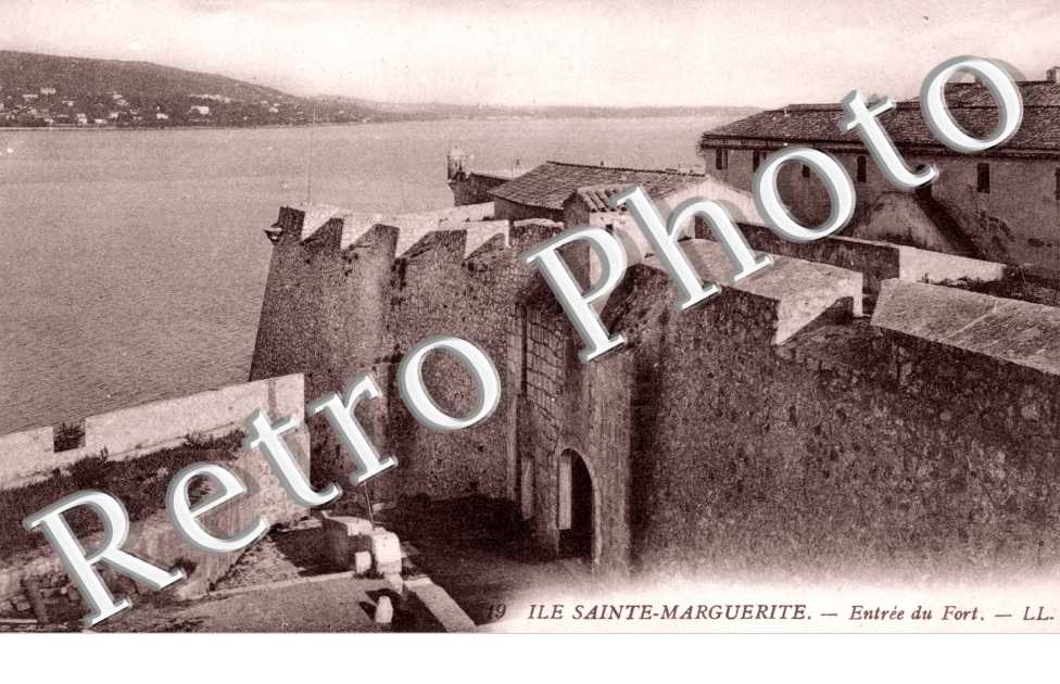 Entree du Fort
