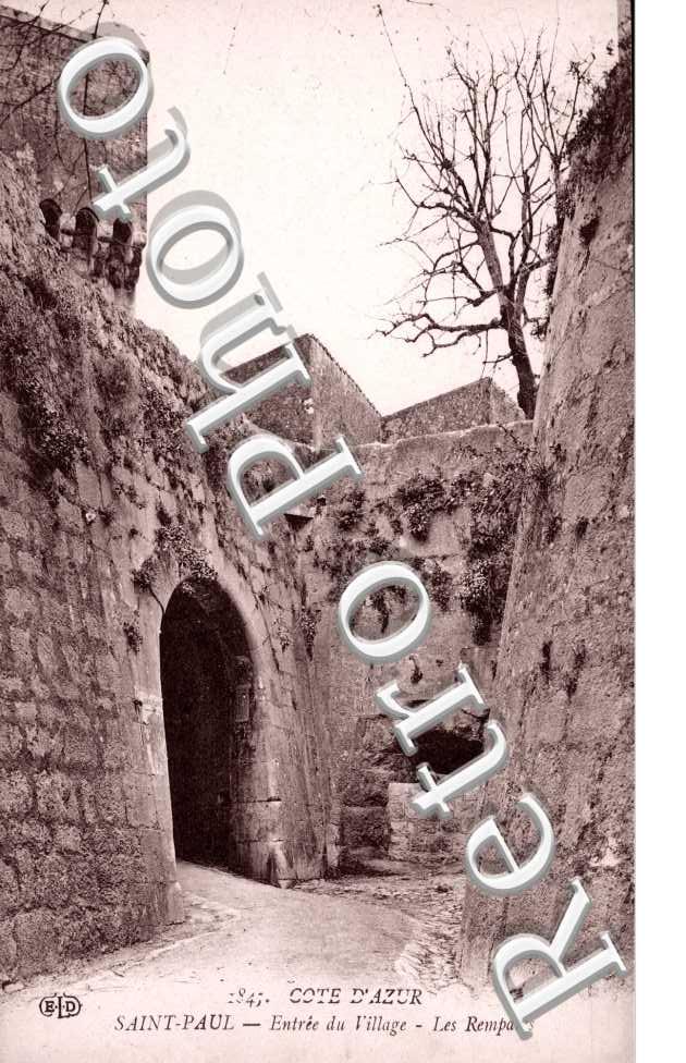 entree du village et les remparts