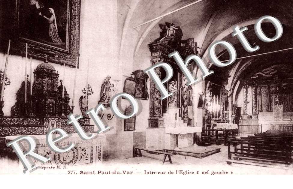Interieur de l&#039;eglise Nef Gauche