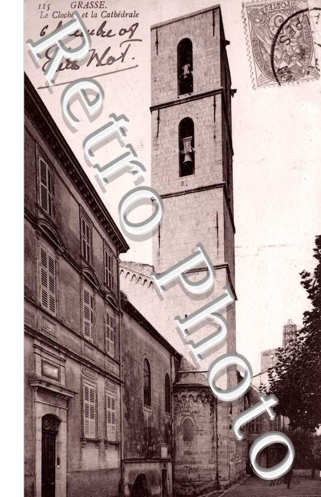 Le clocher et la cathedrale