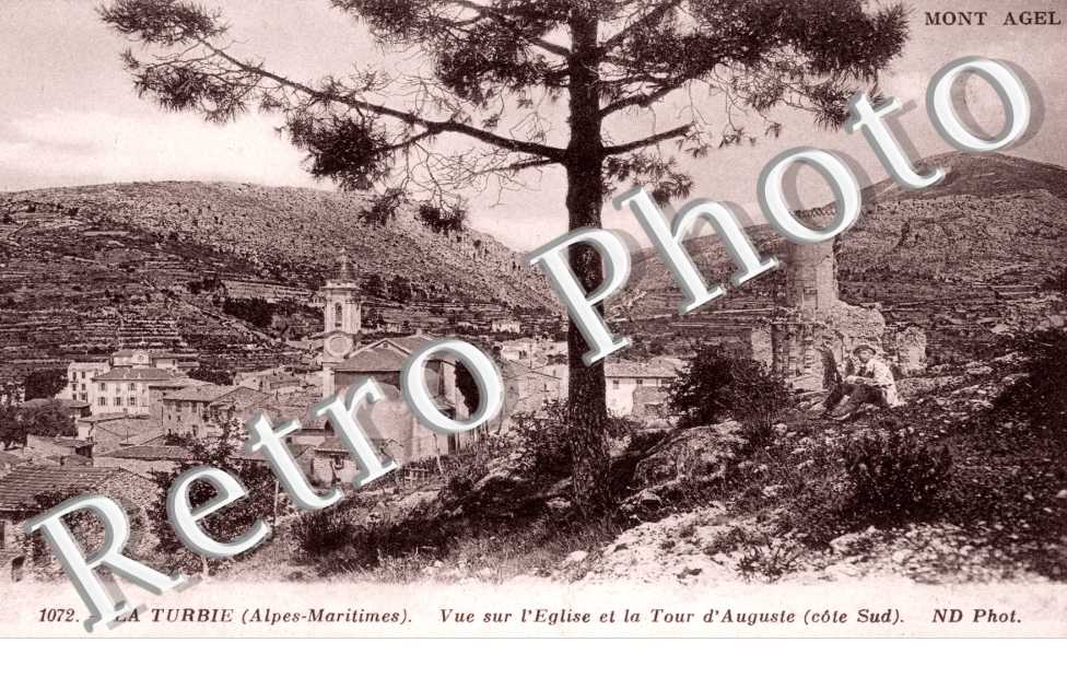 Vue sur l&#039;eglise et la tour d&#039;Auguste