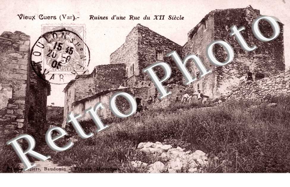 Vieux Cuers Ruines d&#039;une Rue du XIIe siecle