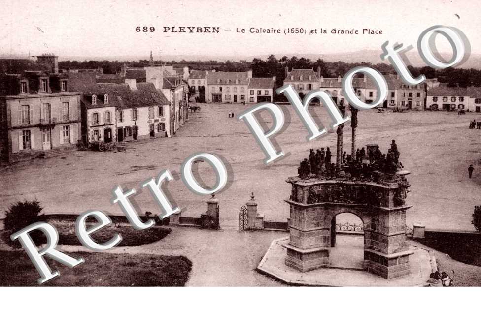 le Calvaire 1650 et la grande place