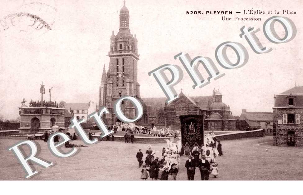 l&#039;Eglise et la Place, Une procession