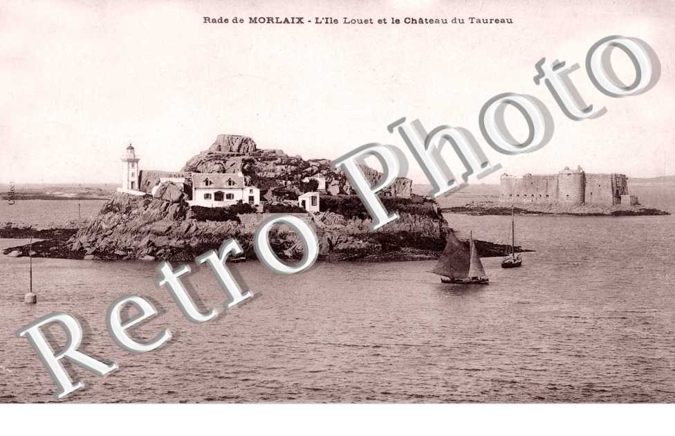 l&#039;Ile Louet et le Chateau du Taureau