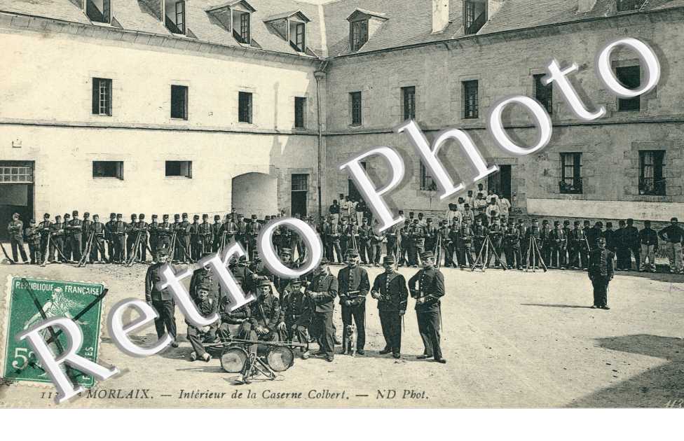 Interieur de la Caserne Colbert
