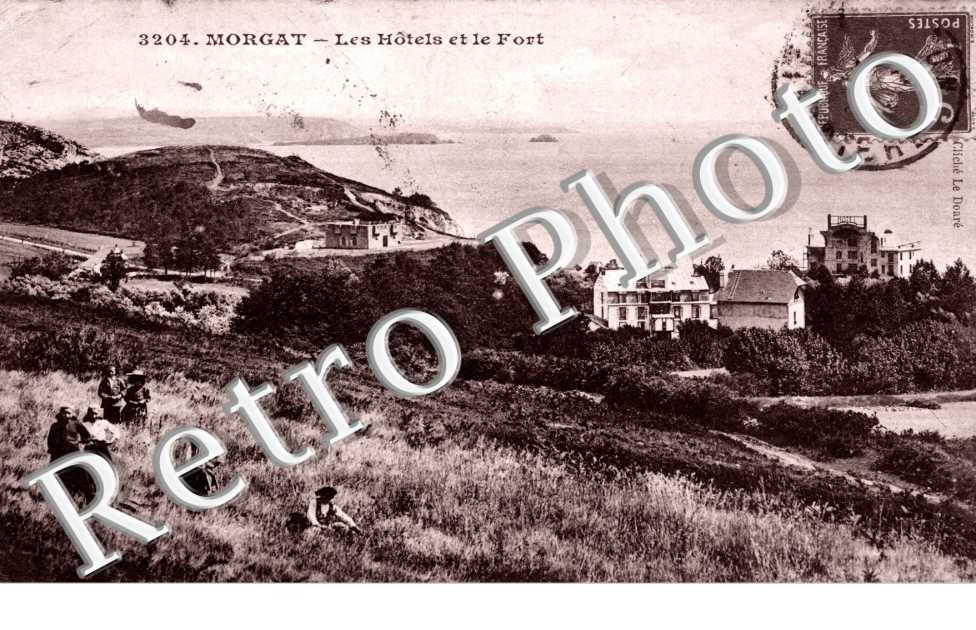 Les Hotels et le Fort