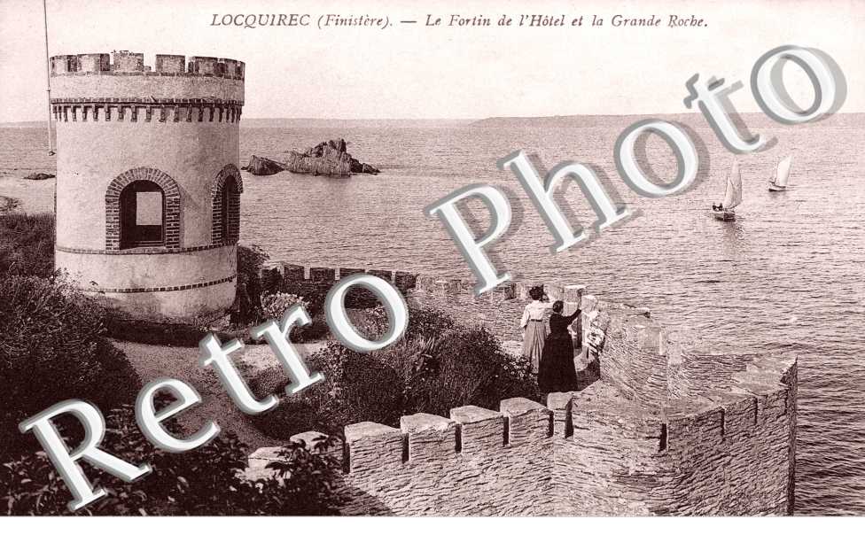 Le fortin de l&#039;hotel et la grande roche