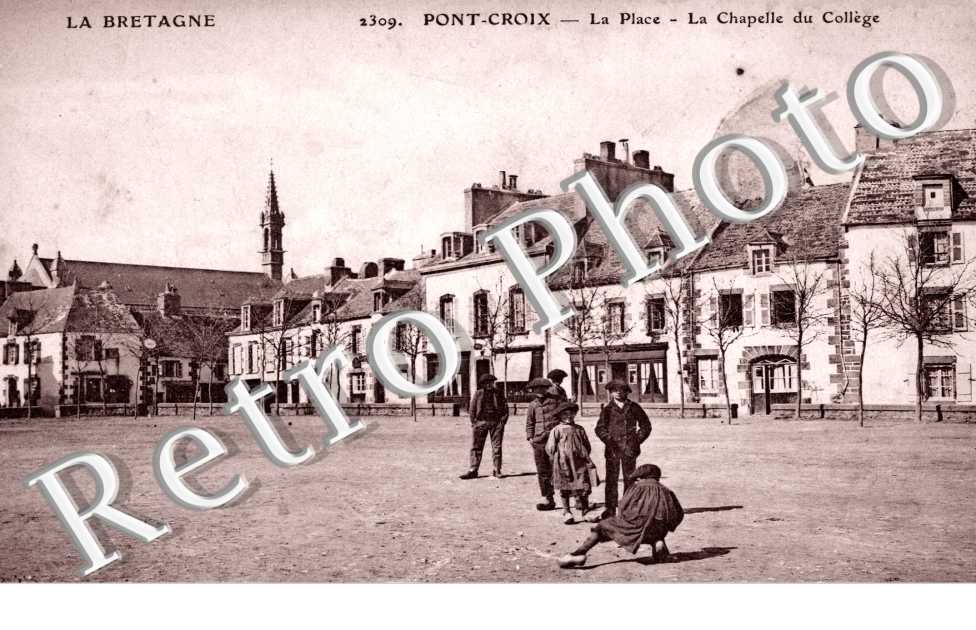La Place, la Chapelle du College