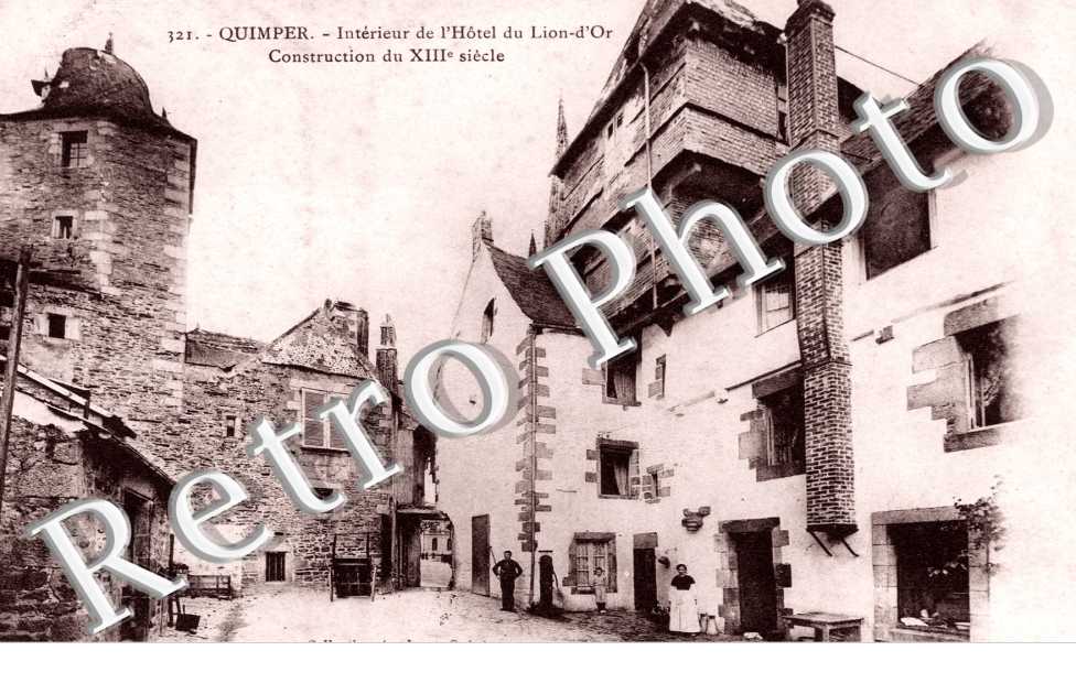 Interieur de l&#039;Hotel du Lion d&#039;Or, Construction du XIIeme siecle