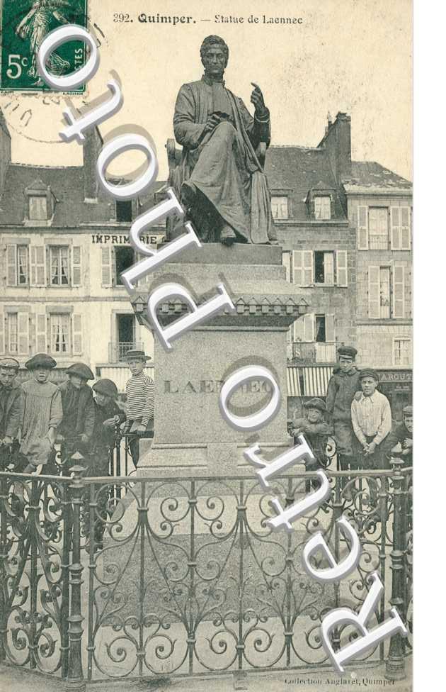 Statue de Laennec