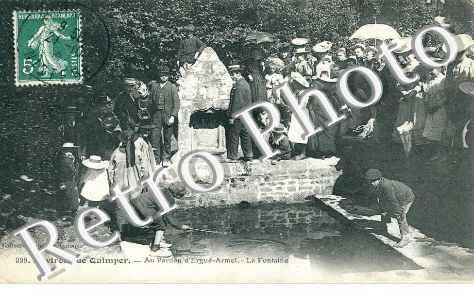 Au Pardon d&#039;Ergue-Armel - la fontaine