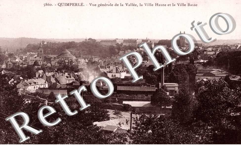 Vue Generale de la Vallee, la Ville Haut et la Ville Basse