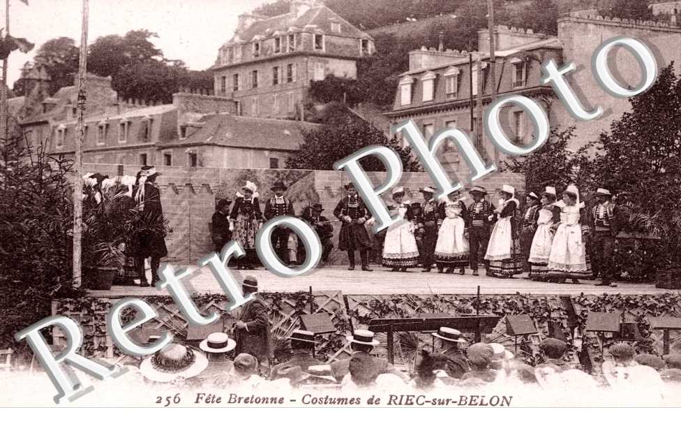 fete bretonne, costumes de Riec-sur-Belon