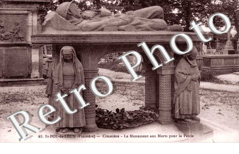 Cimetiere, monument aux Morts