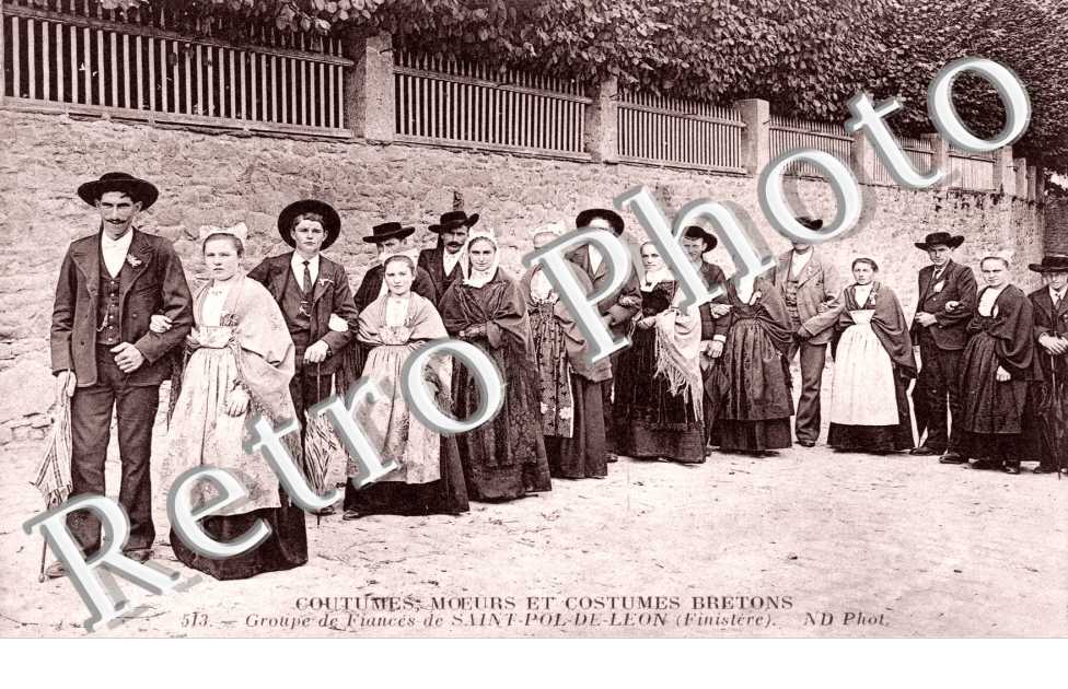 coutumes, moeurs et costumes bretons, groupe de fiances