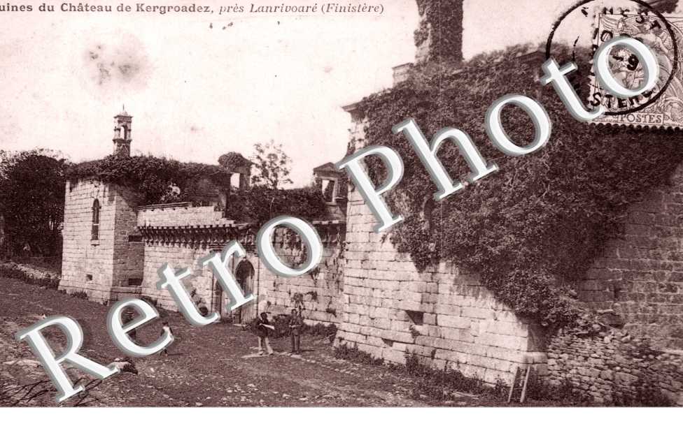 Ruines du Chateau de Kergroadez