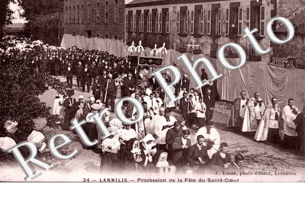 procession de la Fete du Sacre Coeur