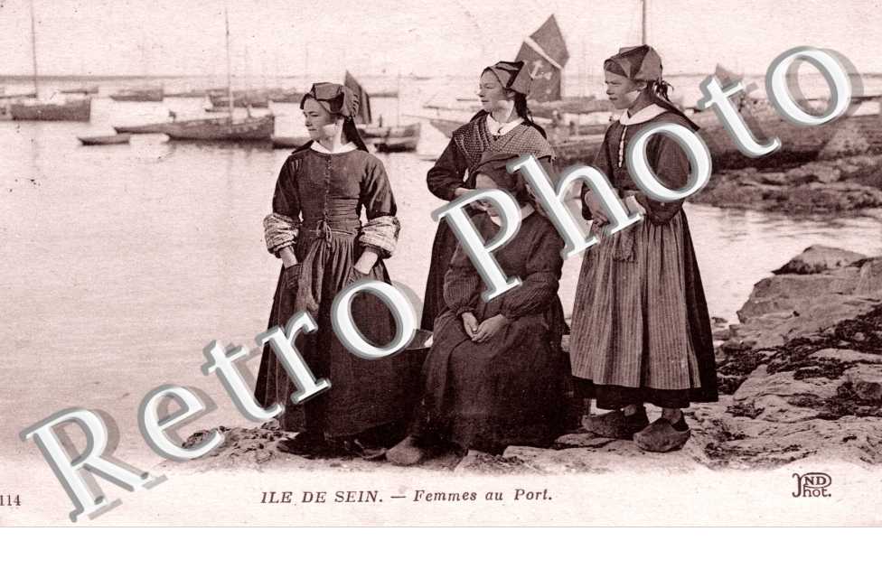 Femmes au Port