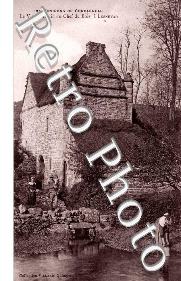 Le Vieux Moulin du Chef du Bois a Lesnevar