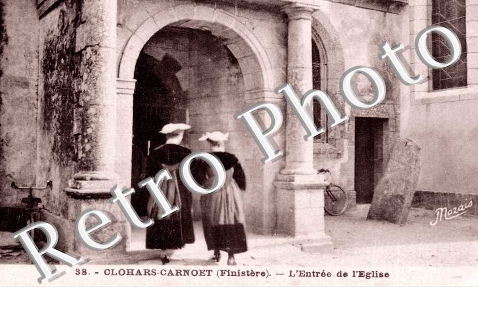 entree de l'Eglise