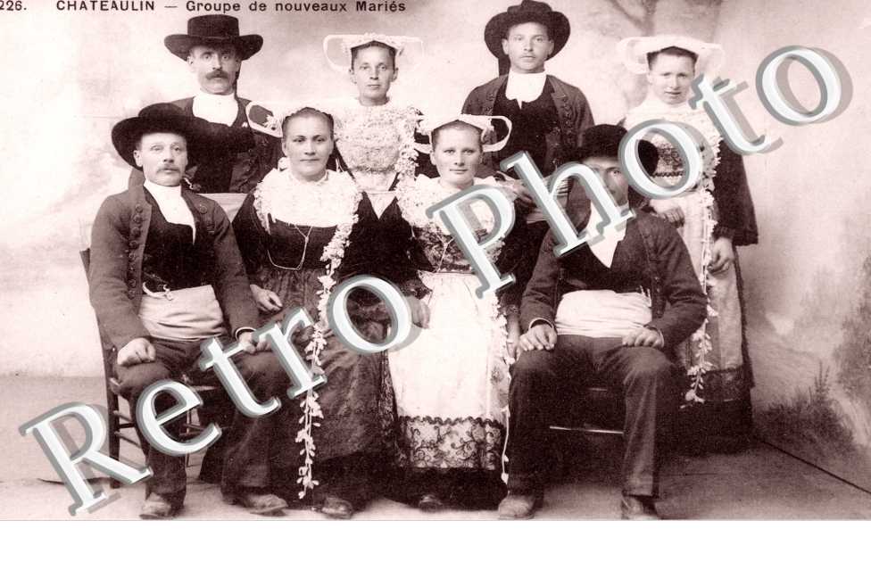 groupe de nouveaux maries