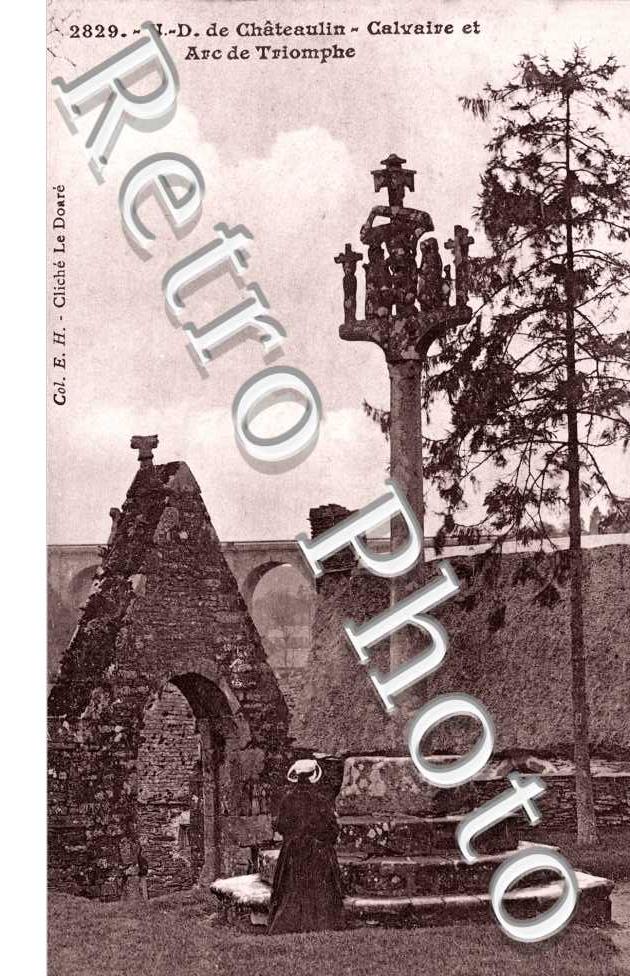 Calvaire et Arc de Triomphe