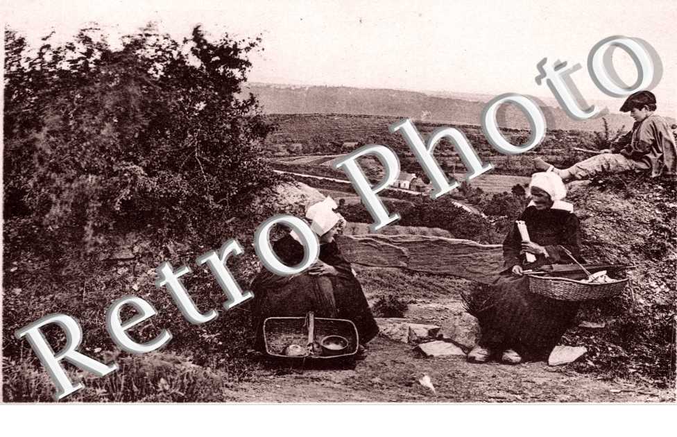 Vieilles Commeres, Retour du Marche